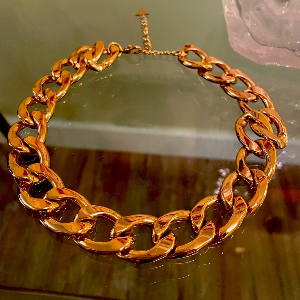 💎 Guess Elegant Chunky Gold Chain Necklace💎